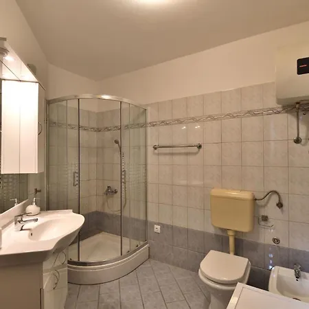 Mir Apartment *